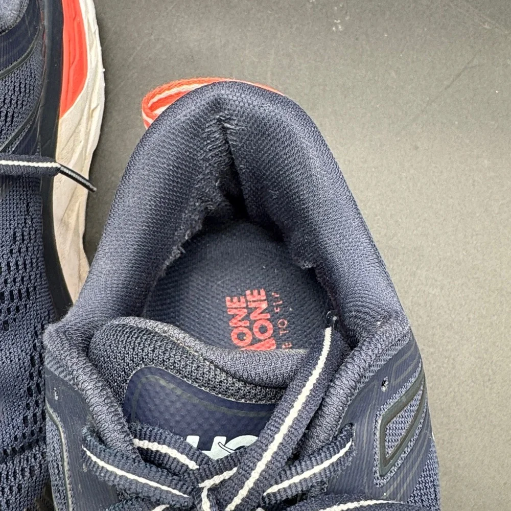 Hoka one bondi
